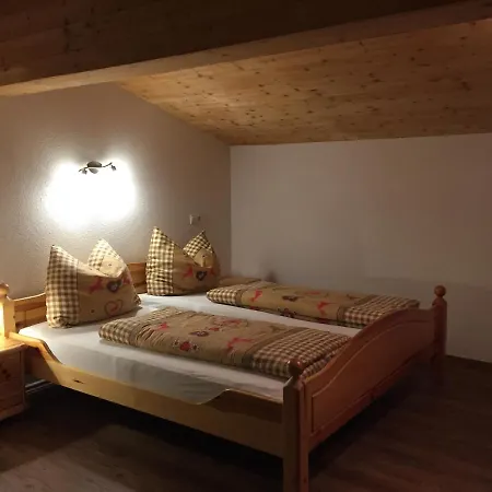 Hauser's Apartmán *