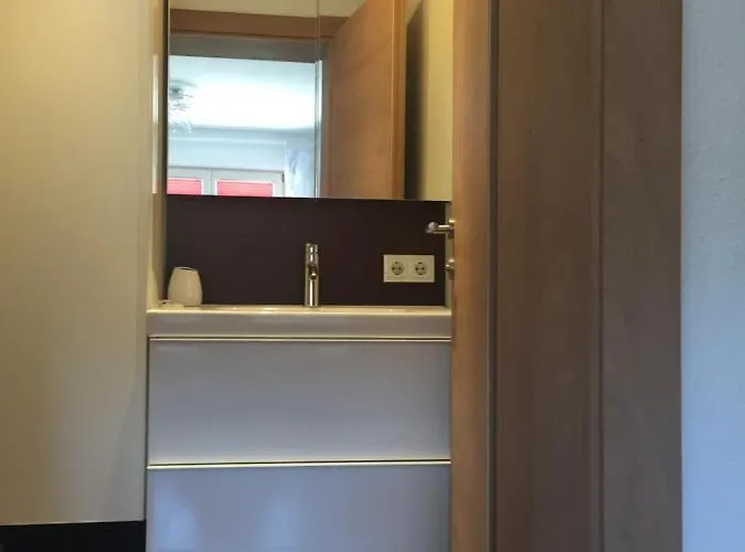 Hauser's Apartament *